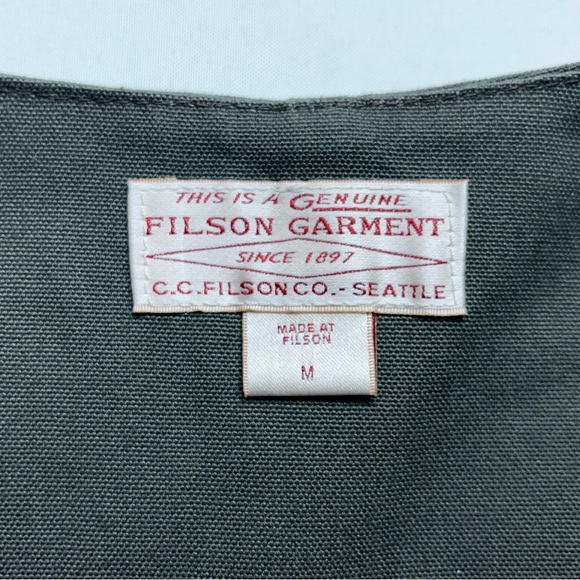 C.C. Filson Canvas Vest Mens Size Medium Olive Green Hunting Fishing Cargo USA - Picture 5 of 15